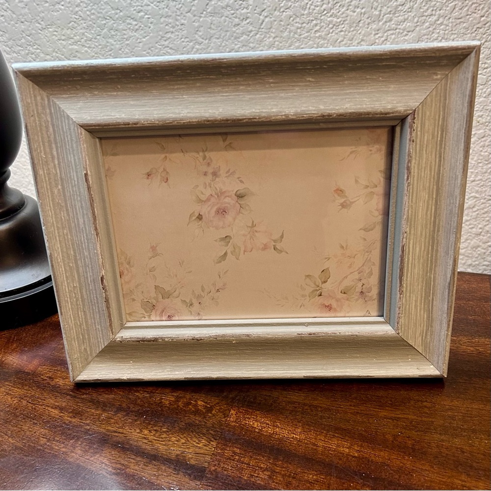 Luxe Collection Picture Frame - Picture 3 of 5